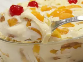 pavê de pêssego com chocolate branco