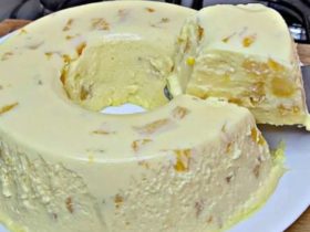 pudim de abacaxi com creme de leite