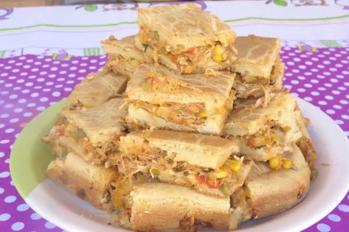 torta de frango com uma massa sem defeitos