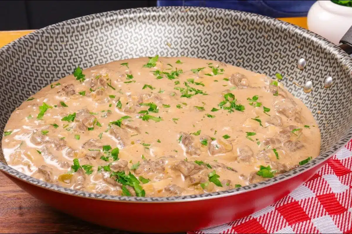 strogonoff de carne