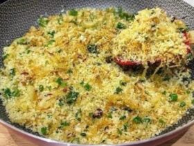 a melhor farofa de cebola que já comi!